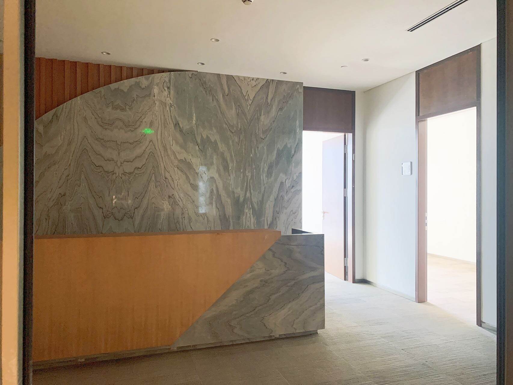 中航产融大厦      1100平米办公室  